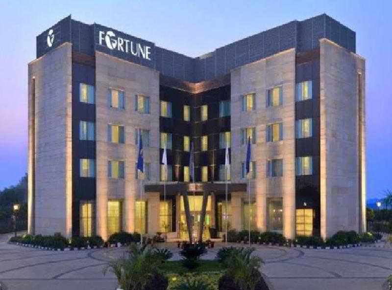 Fortune Park Orange, Sidhrawali, Gurugram - Member Itc Hotels' Group Bhiwadi Dış mekan fotoğraf